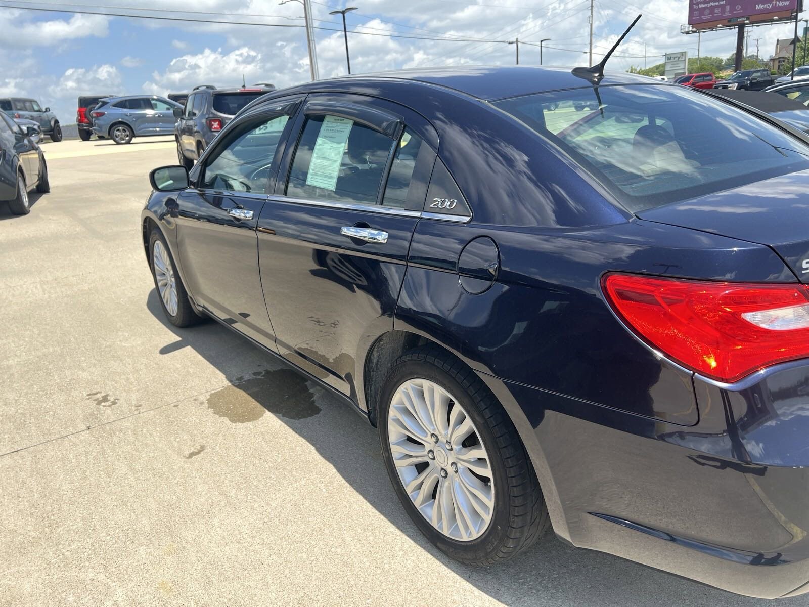 2012 Chrysler 200 Limited photo 3