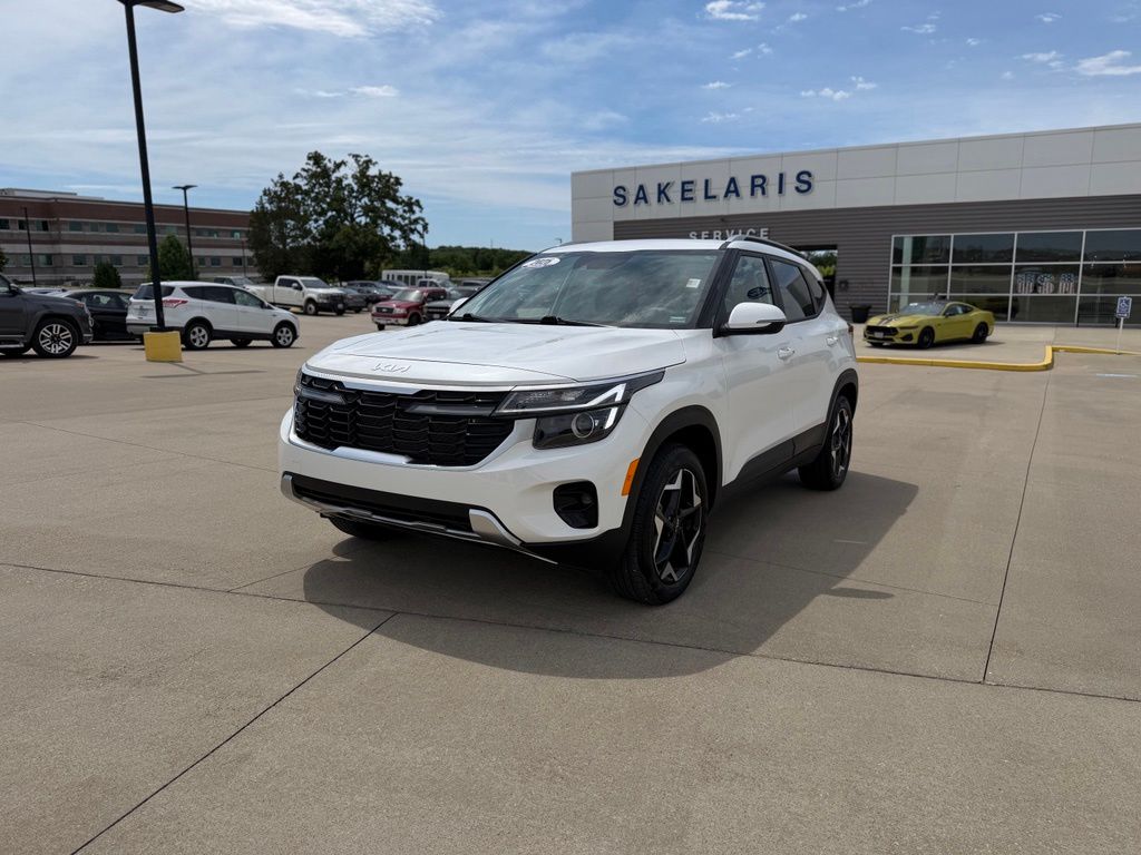 2025 Kia Seltos 2.0 S AWD's photo