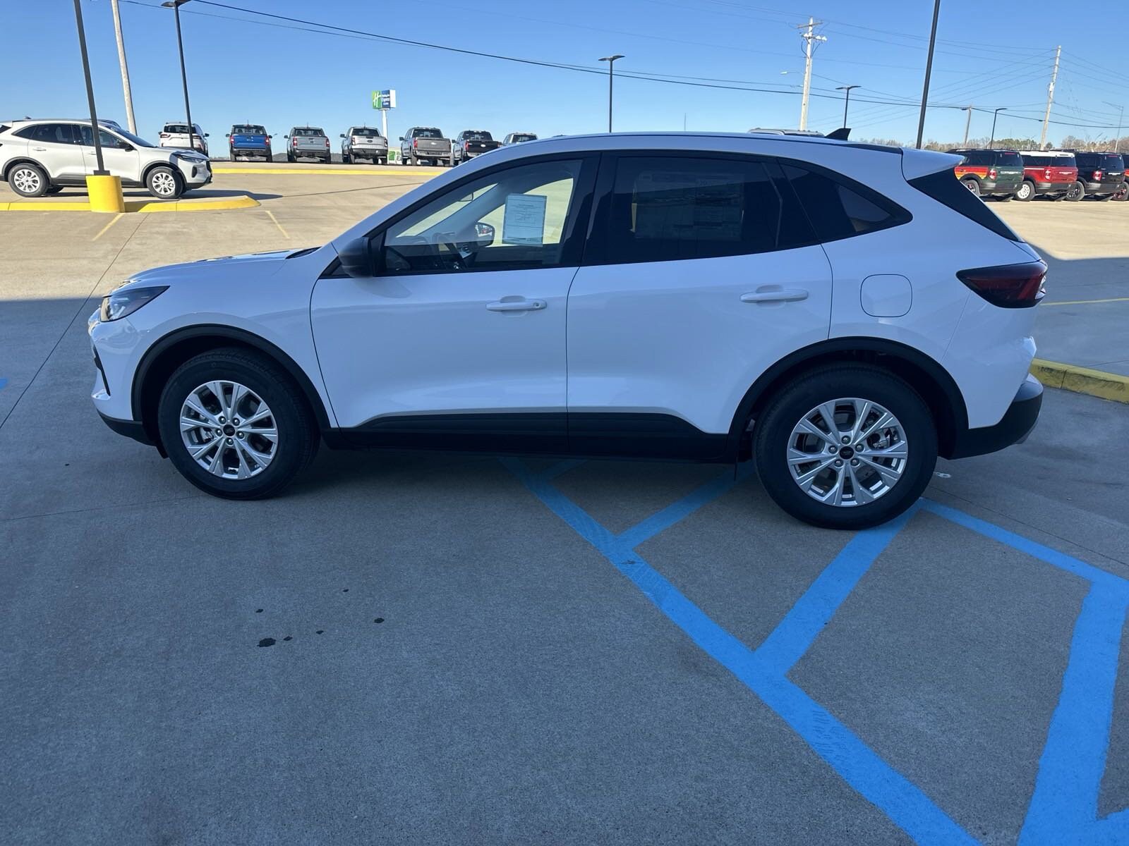 2025 Ford Escape Active photo 4