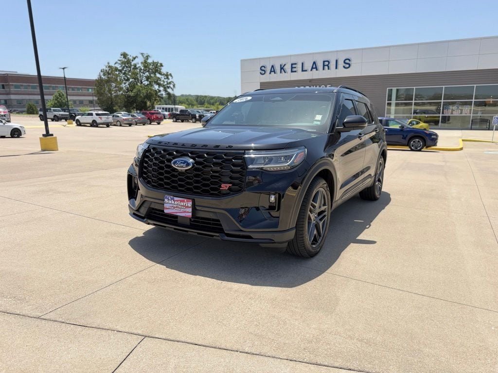 2025 Ford Explorer