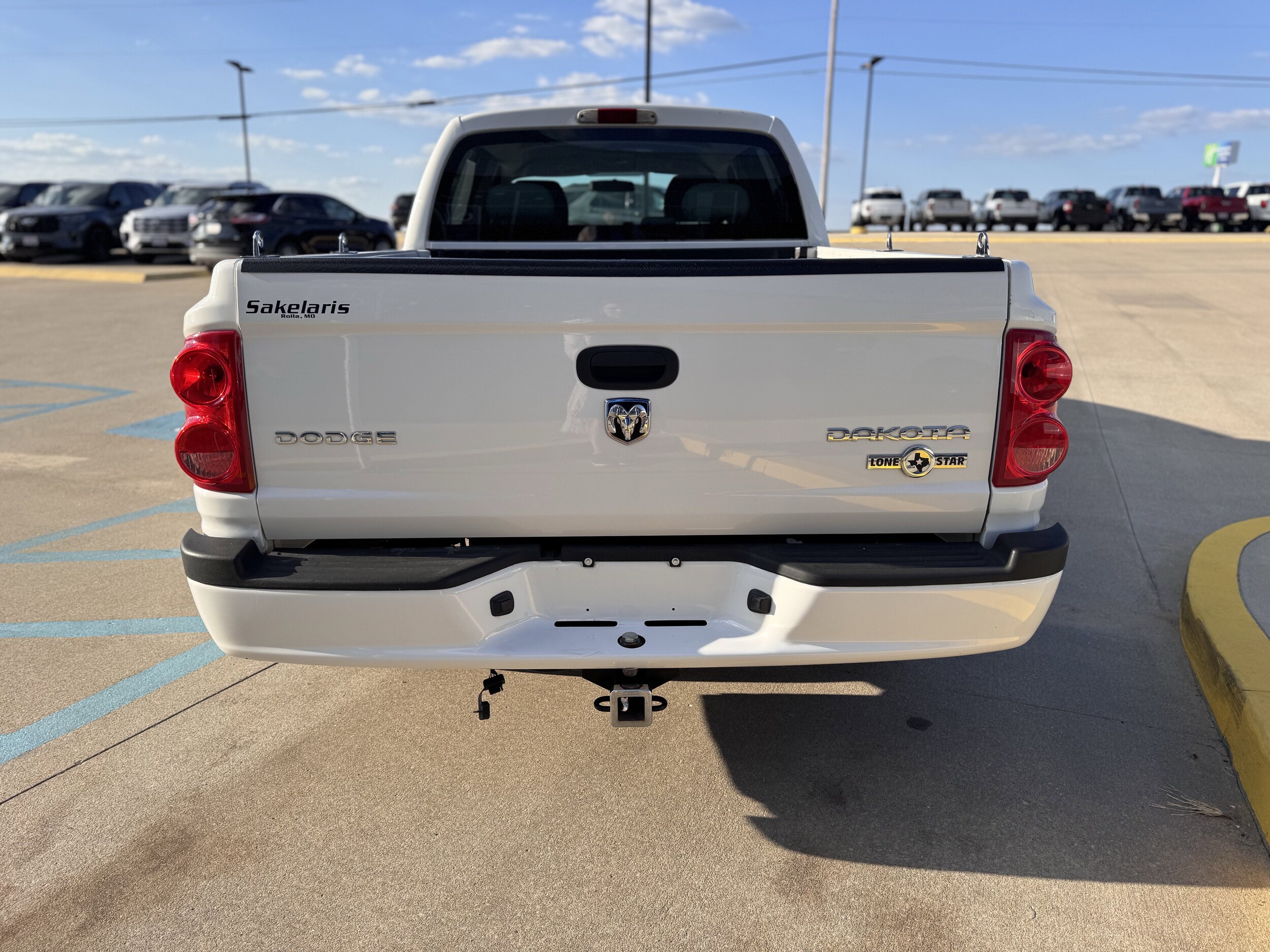 2011 Dodge Dakota SXT SLT photo 4