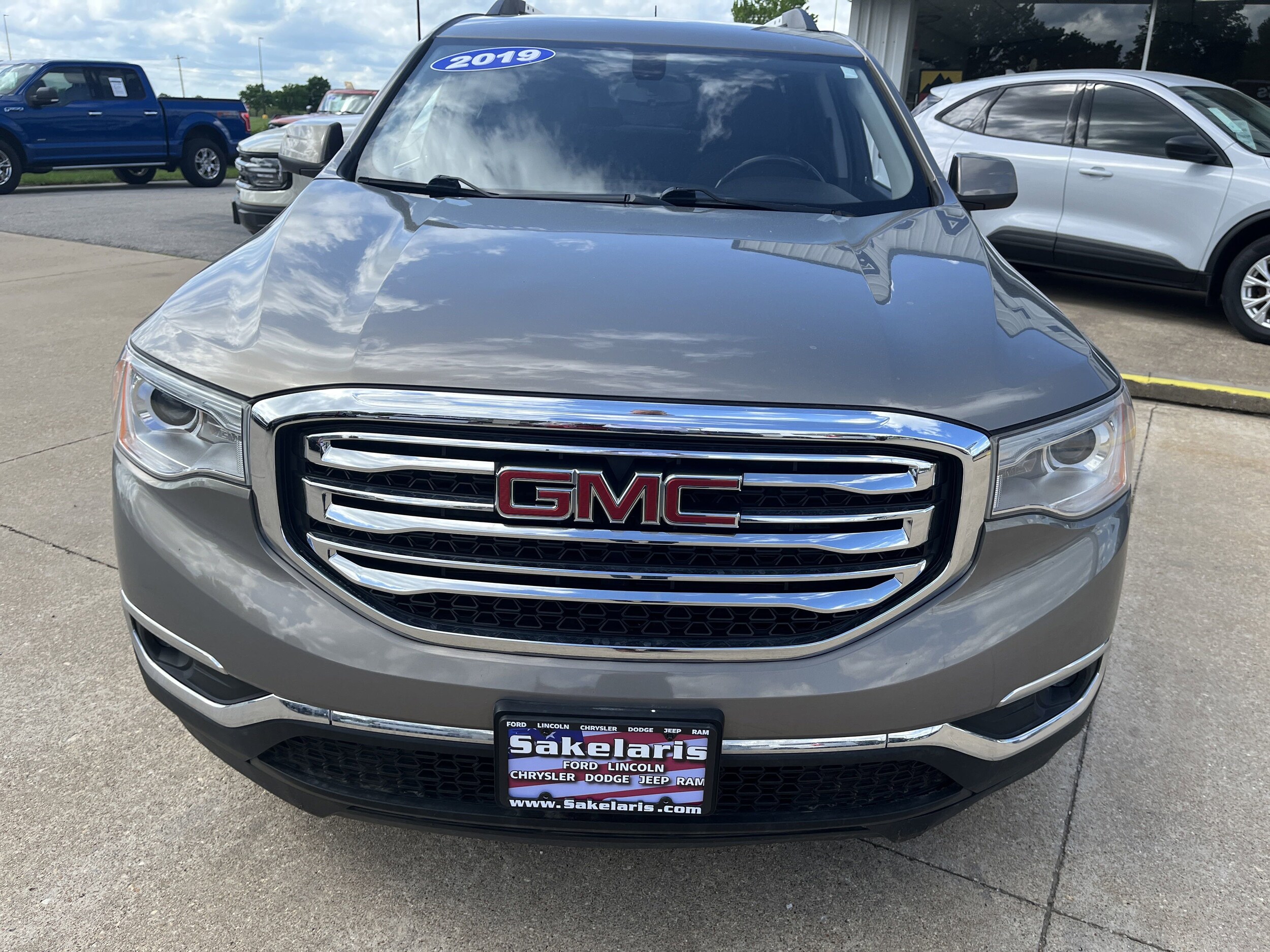2019 Gmc Acadia photo 2