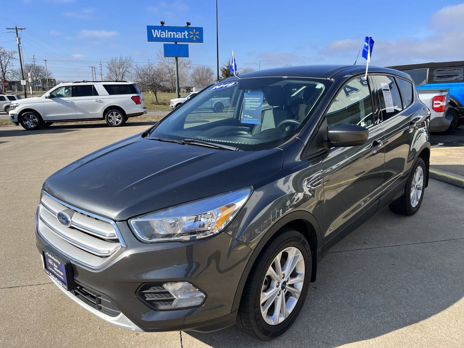 2019 Ford Escape SE photo 3