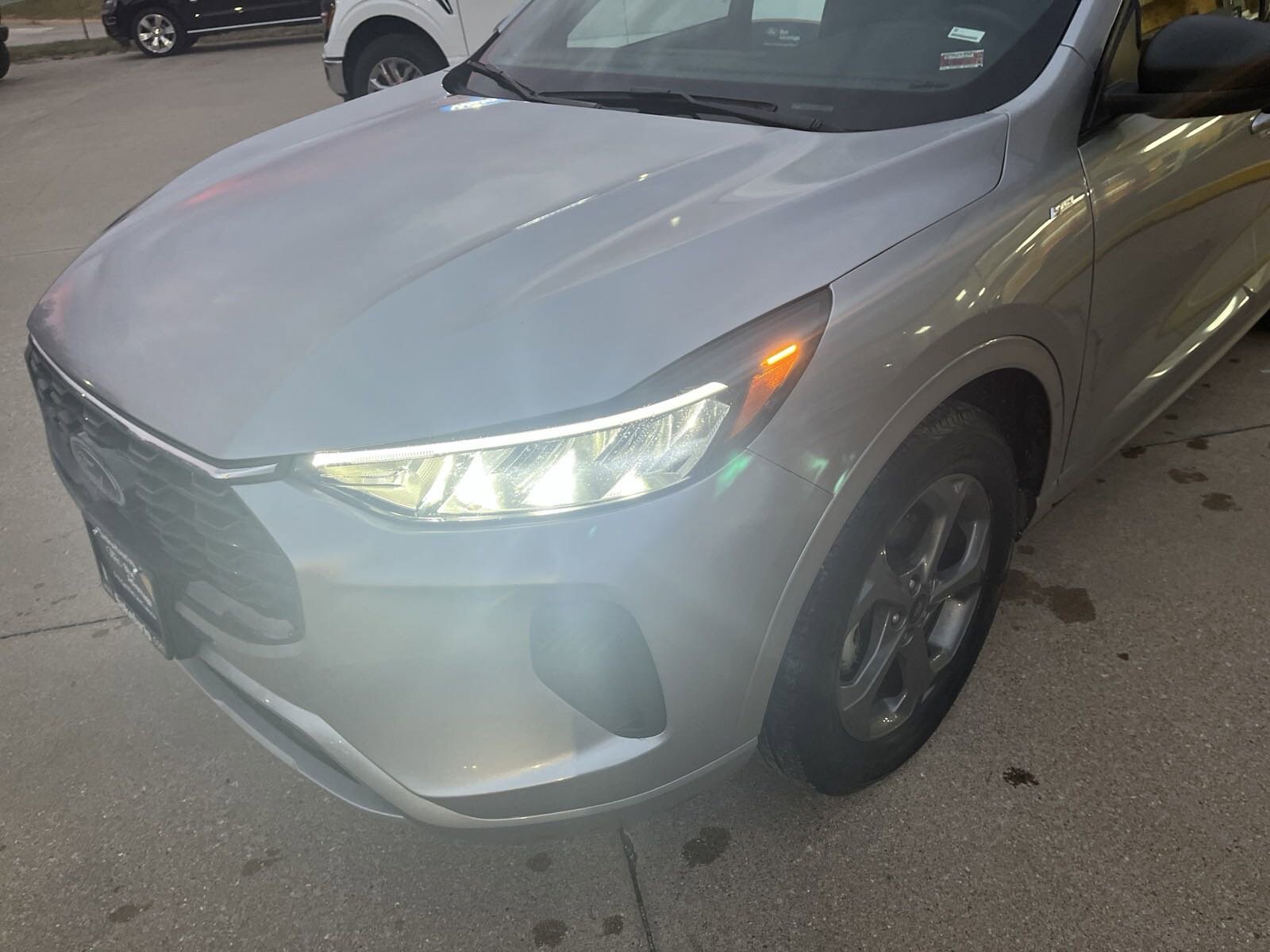 2023 Ford Escape ST-Line photo 3