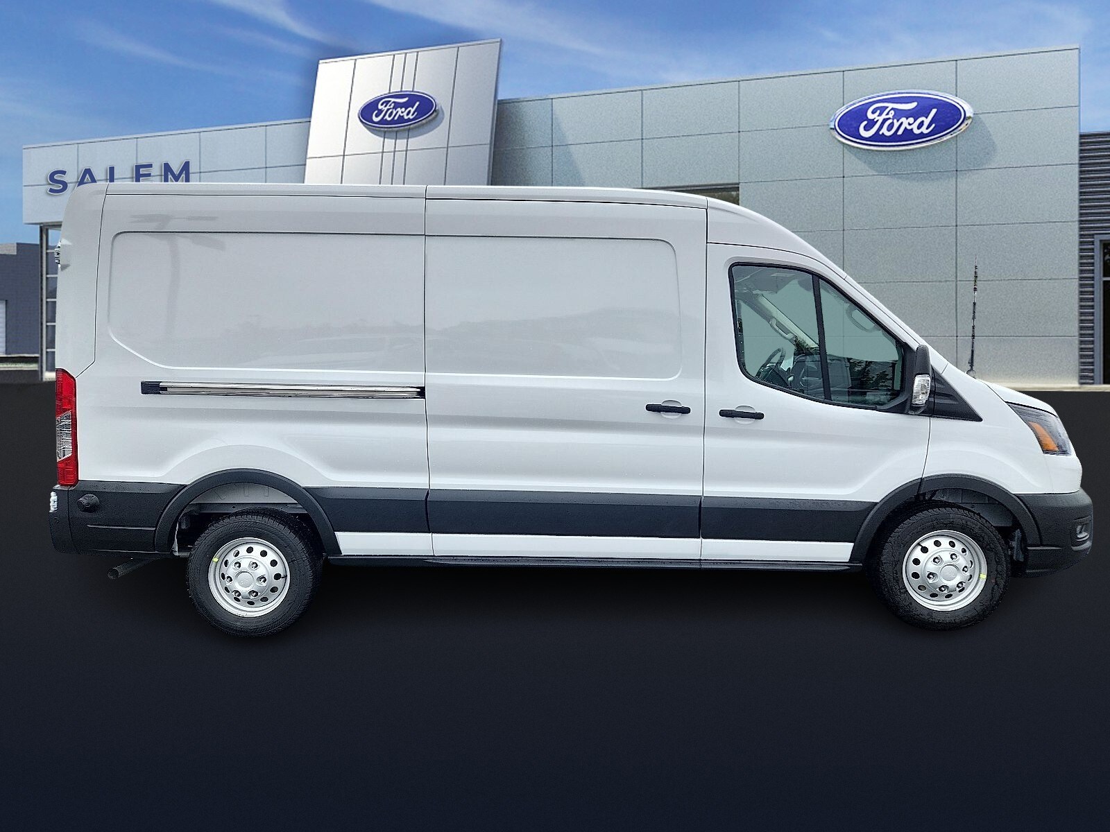 2025 Ford Transit photo 2