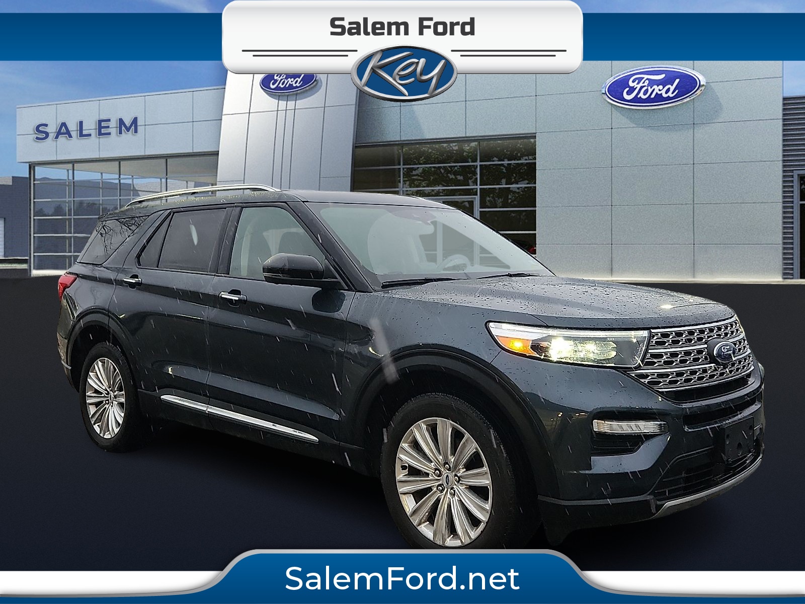 2023 Ford Explorer Limited's photo