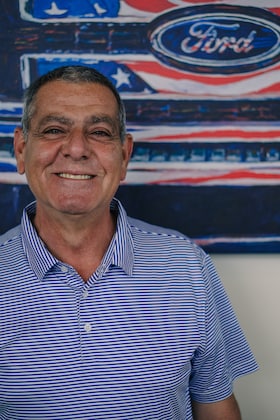 Staff member Charlie Ayoub from ID_68c372d15086