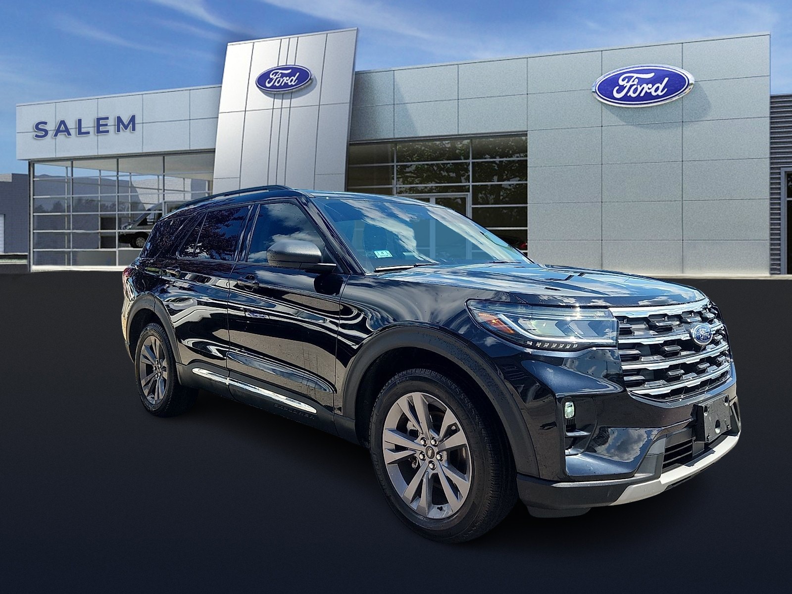 2025 Ford Explorer Active 4WD (PL535)'s photo