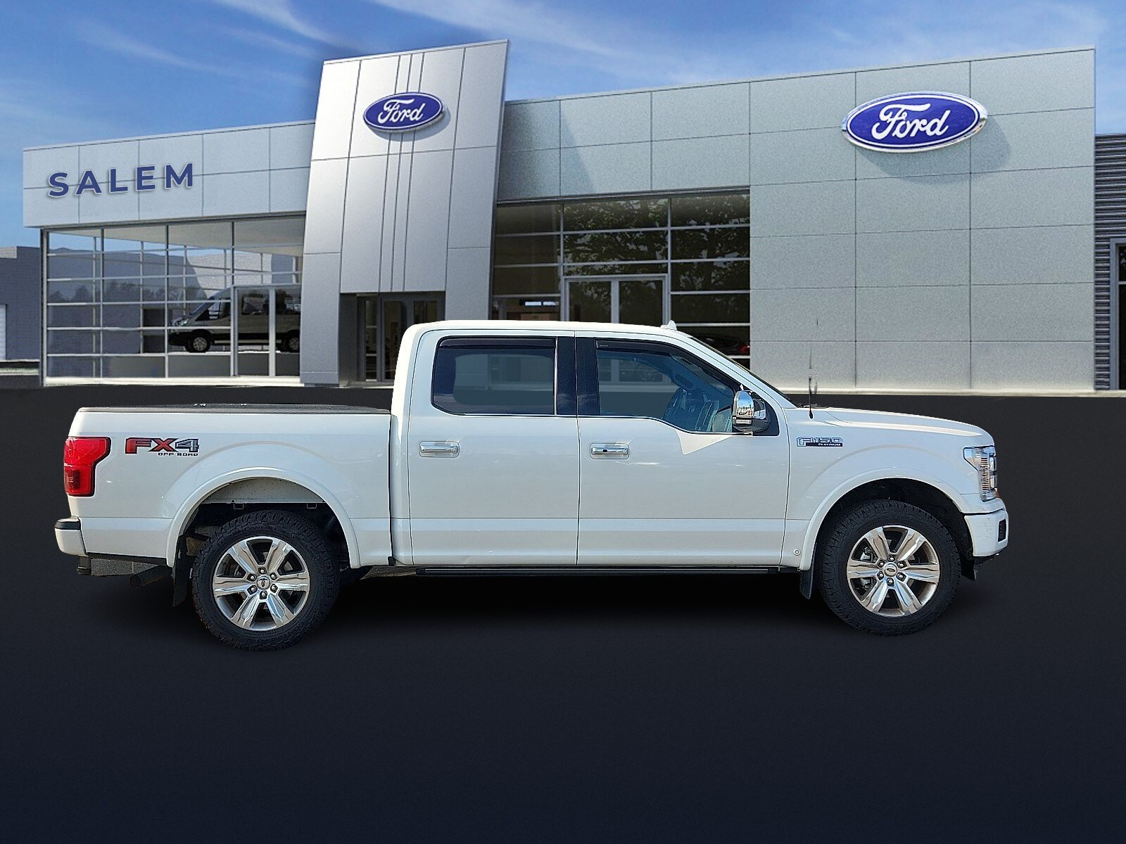 2020 Ford F-150 Platinum photo 2