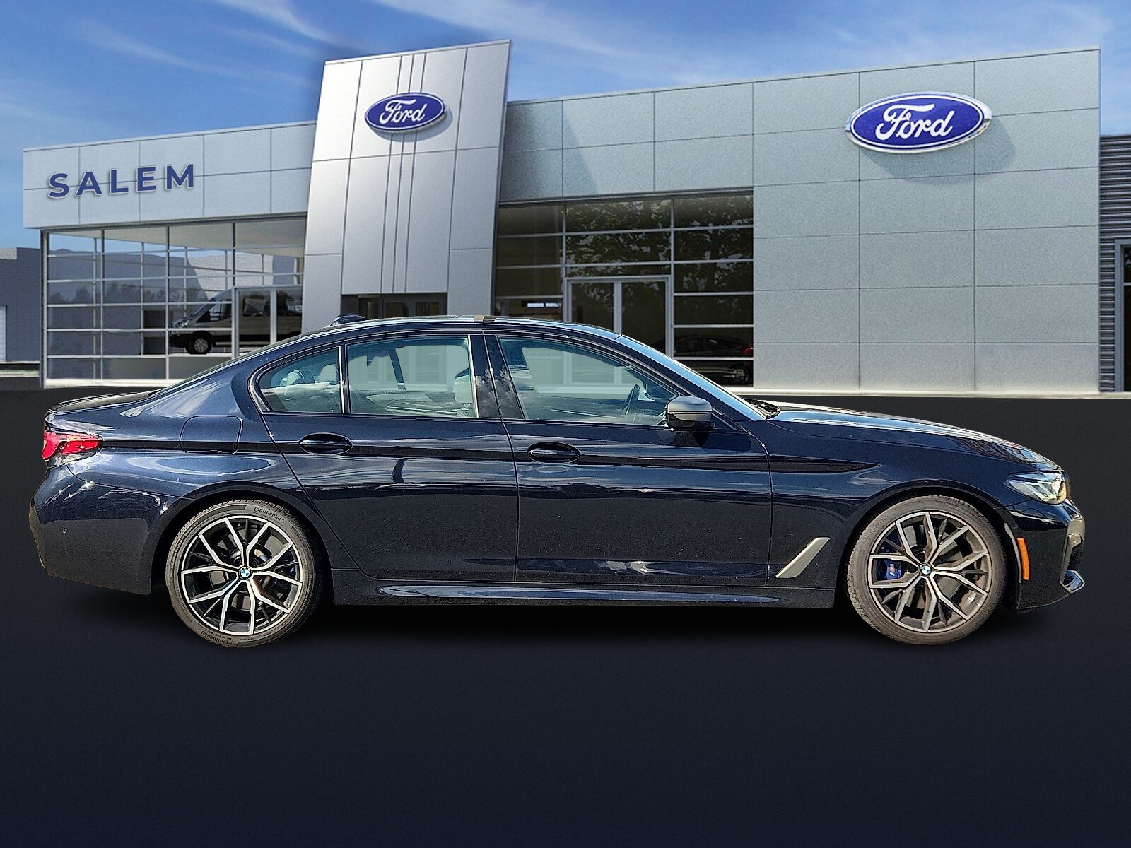 2022 Bmw M550i xDrive photo 2