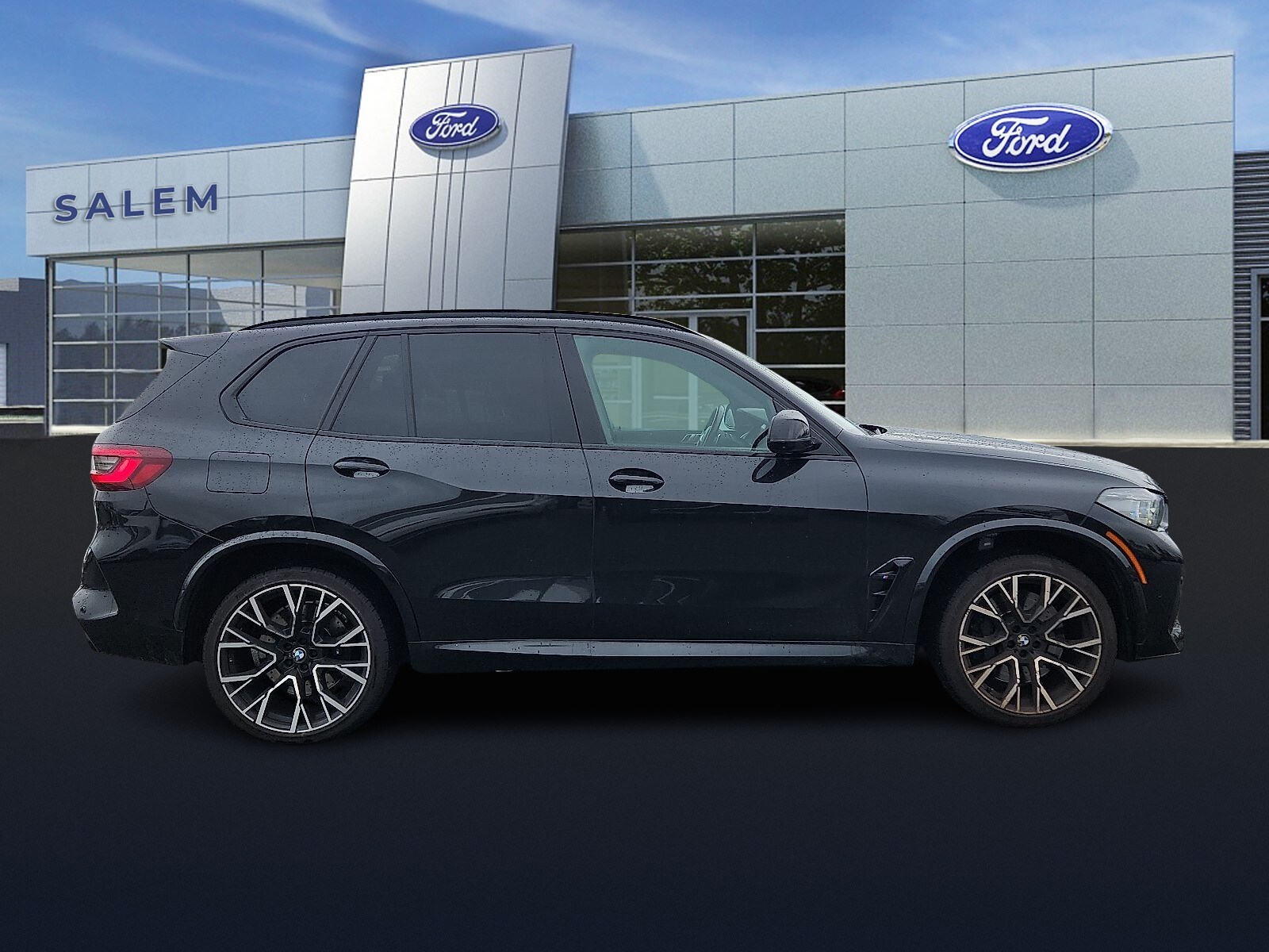 2022 Bmw X5 M photo 2
