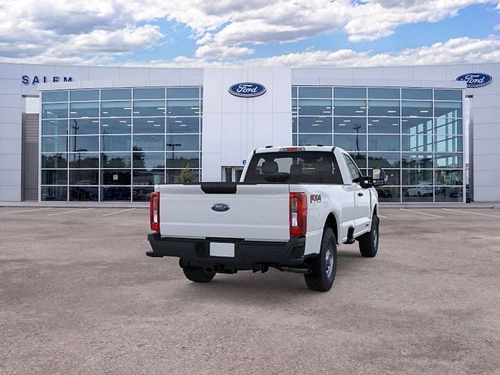 2026 Ford F-350 Super Duty XL - Photo 9