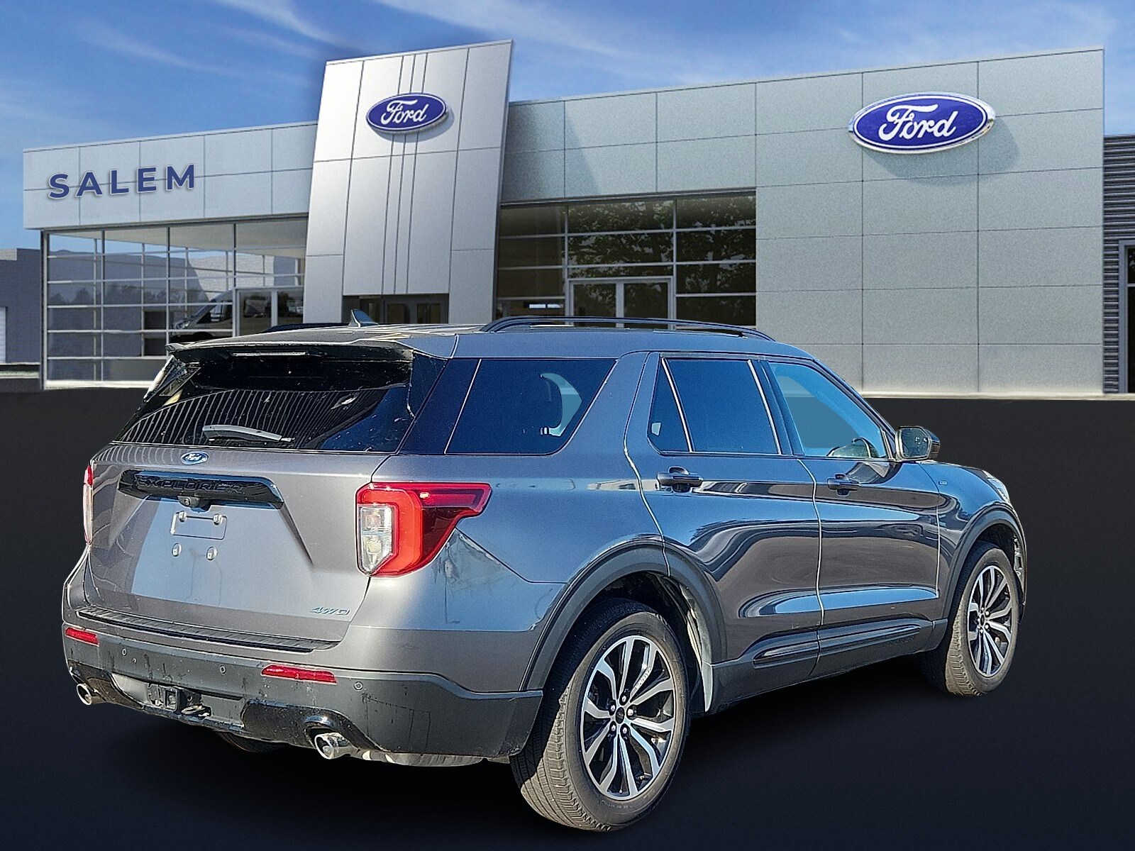 2022 Ford Explorer ST-Line photo 3