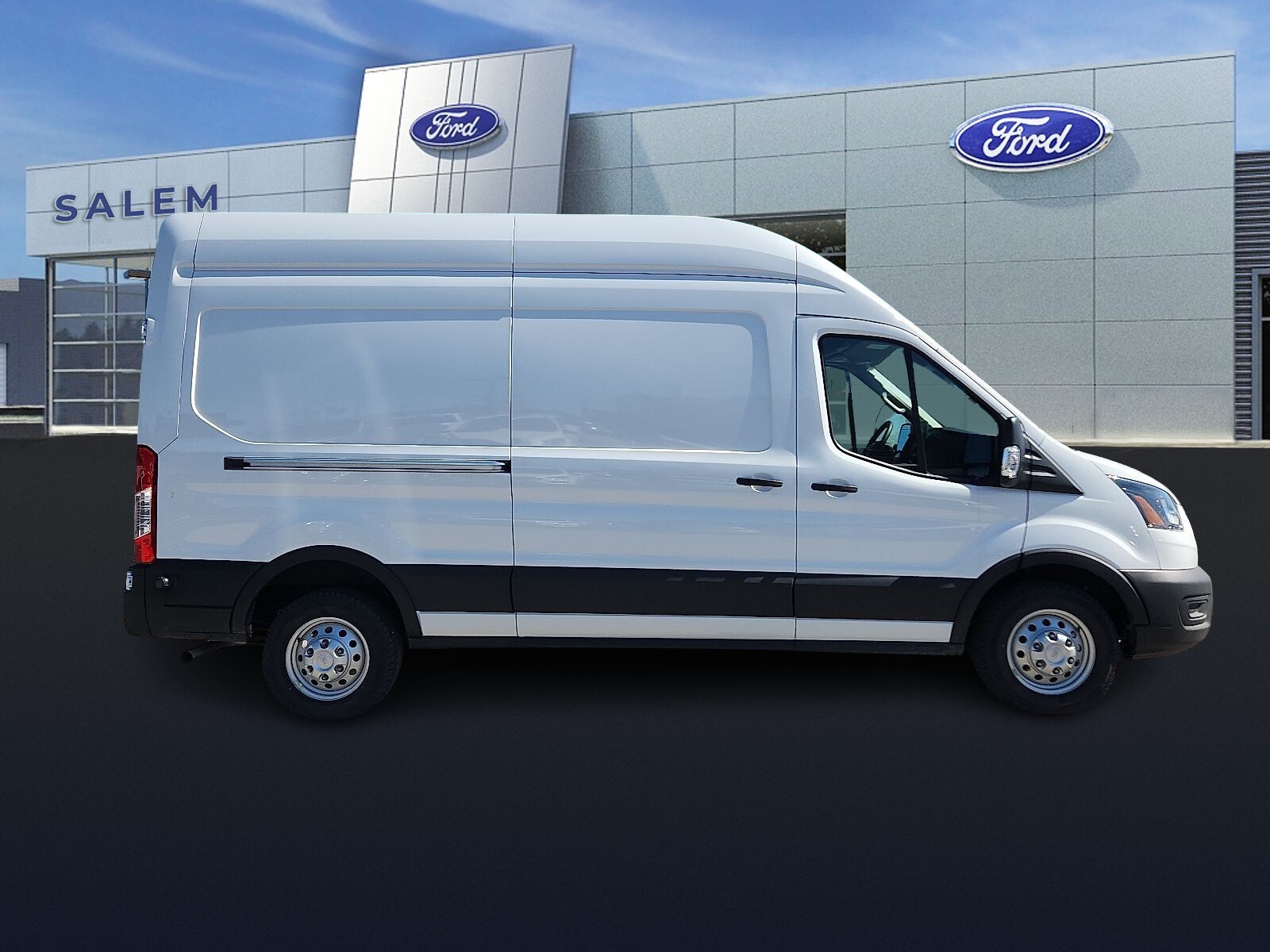 2025 Ford Transit photo 2