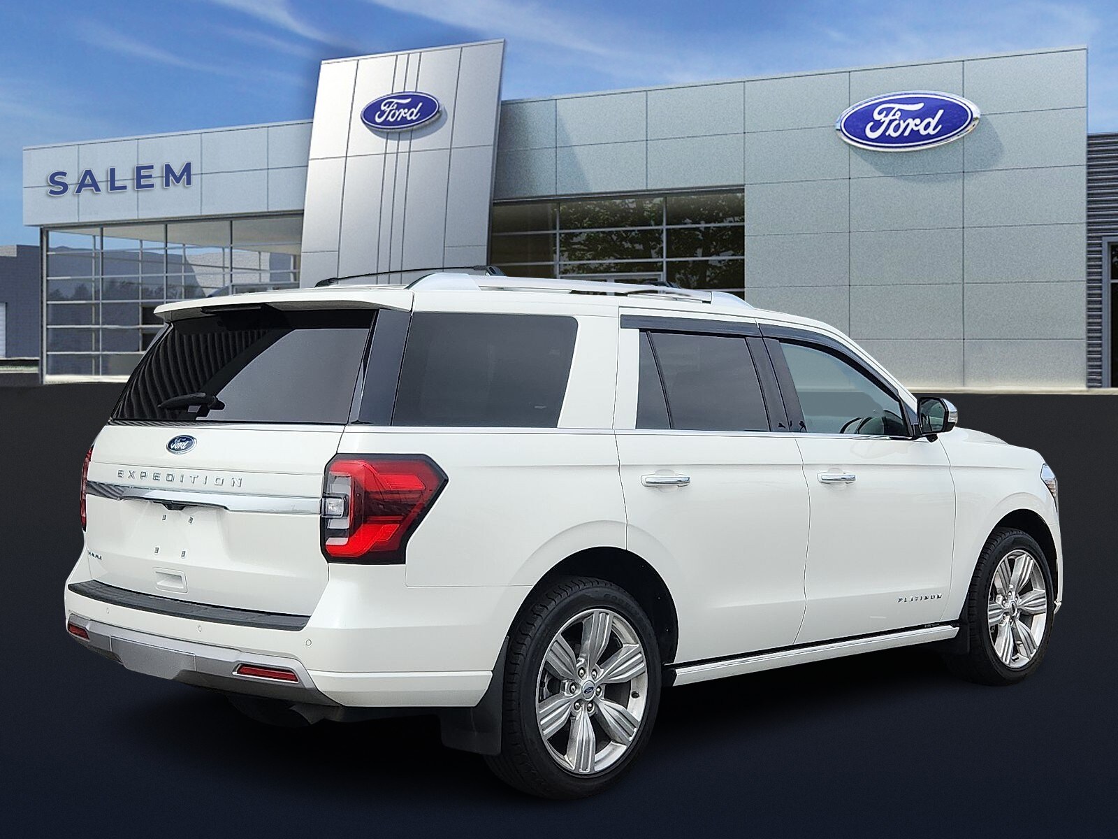 2023 Ford Expedition Platinum photo 3