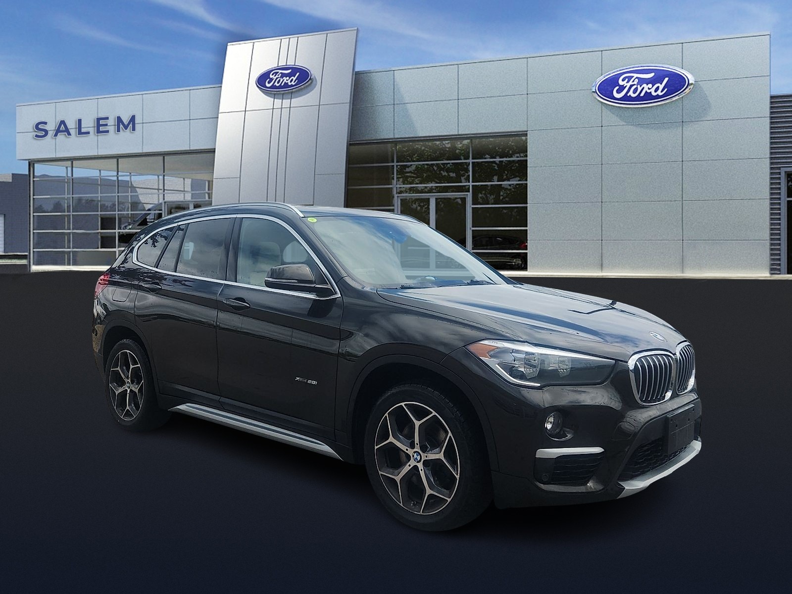 2017 BMW X1 xDrive28i's photo