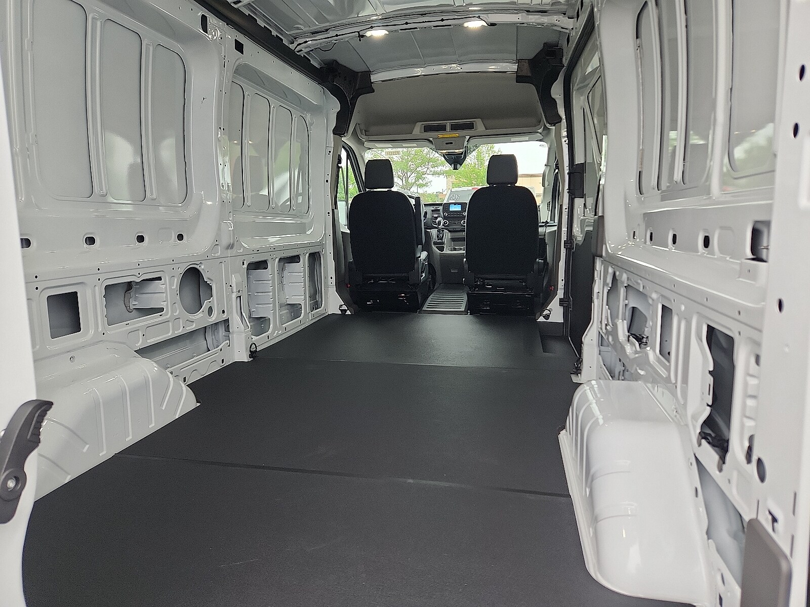 2025 Ford Transit Van Base - Photo 23