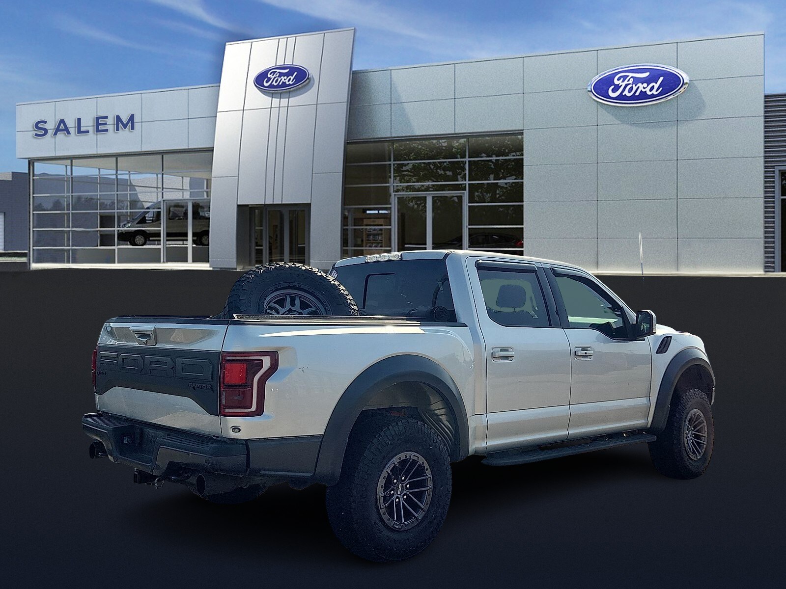 2019 Ford F-150 Raptor photo 3