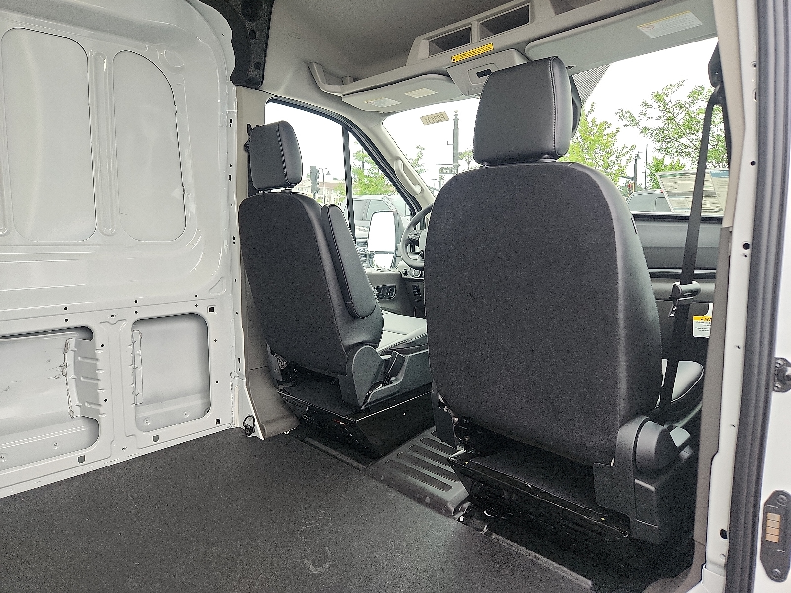 2025 Ford Transit Van Base - Photo 28