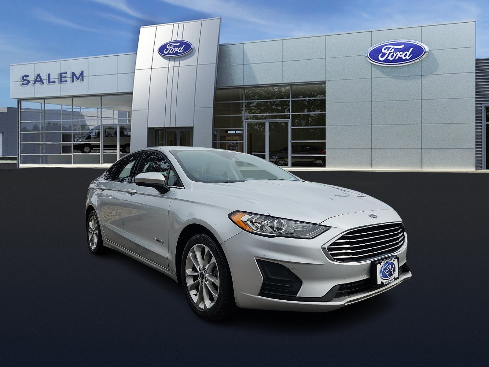Used 2019 Ford Fusion Hybrid SE with VIN 3FA6P0LU5KR108742 for sale in Salem, NH