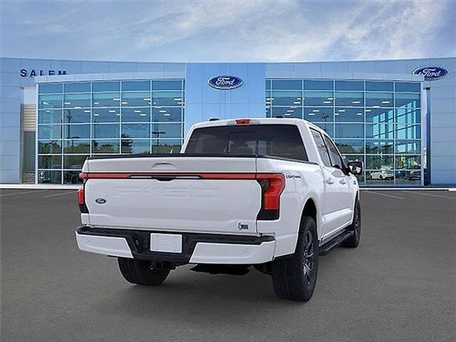 2025 Ford F-150 Lightning Lariat - Photo 12