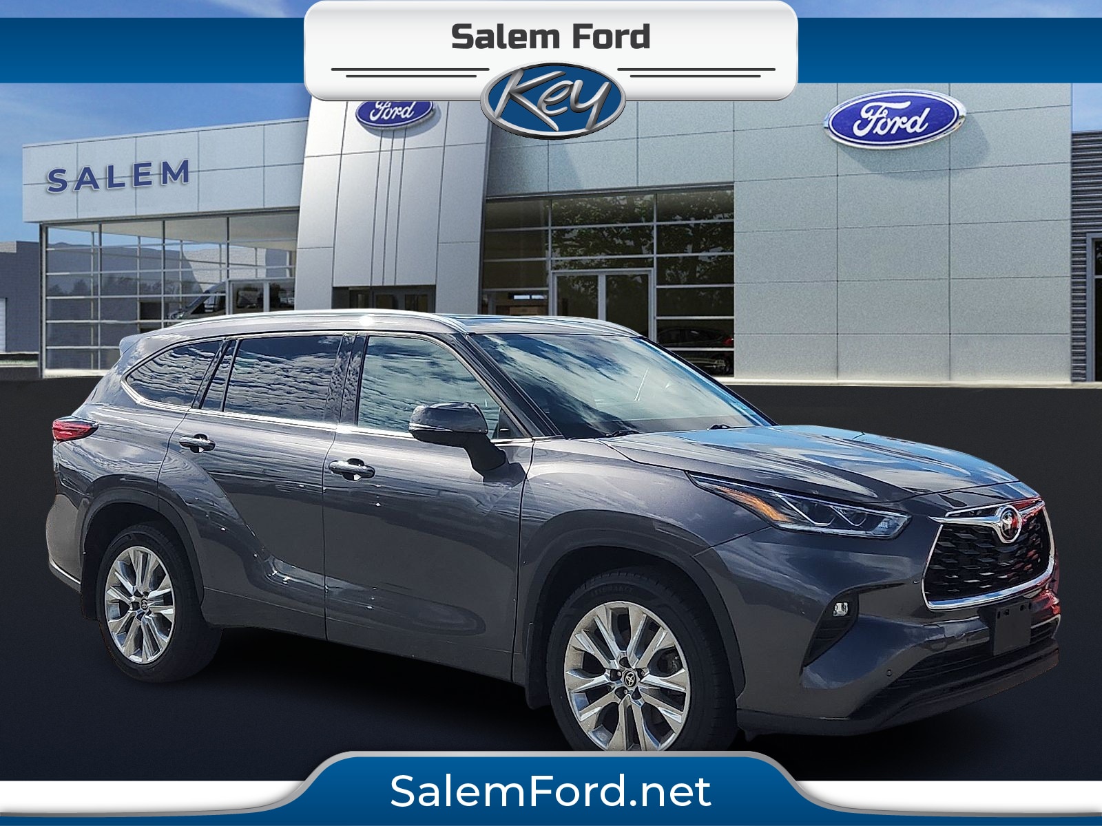 2022 Toyota Highlander Limited's photo