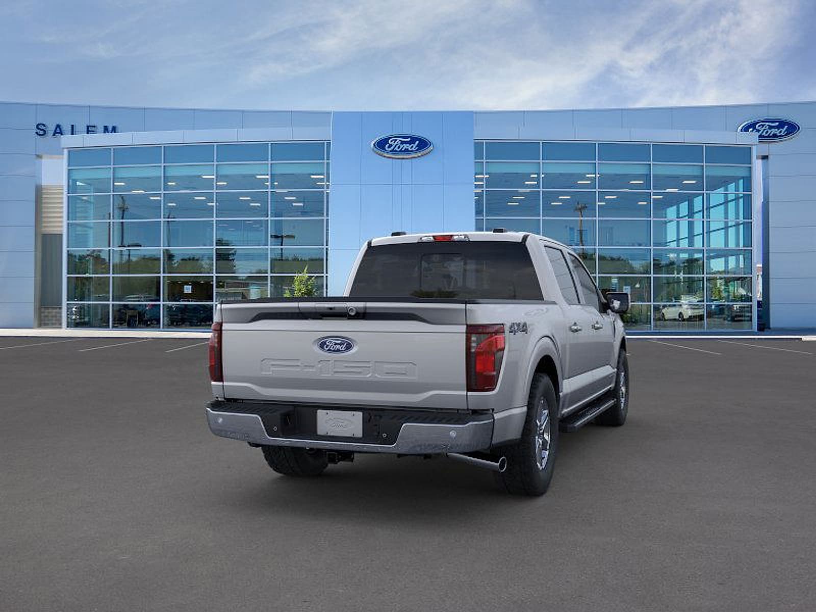 2025 Ford F-150 XLT - Photo 9