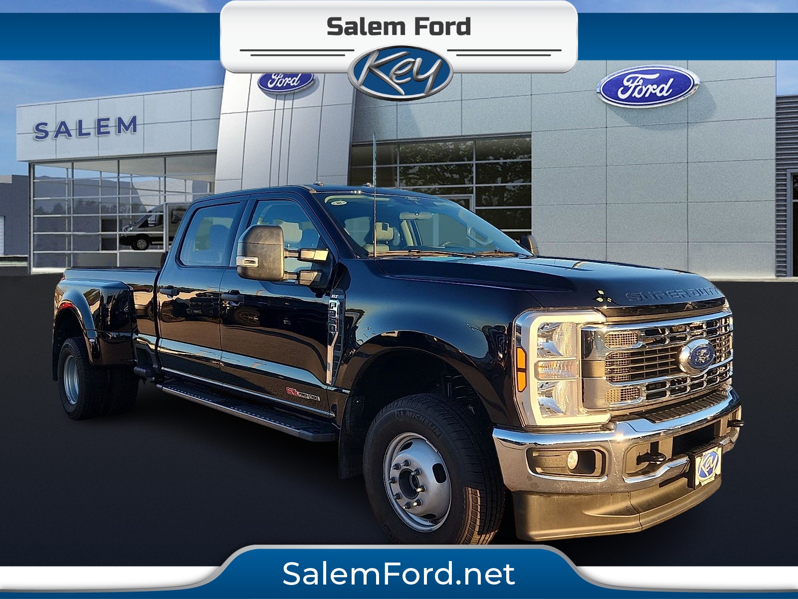 2025 Ford F-350 Super Duty XLT's photo