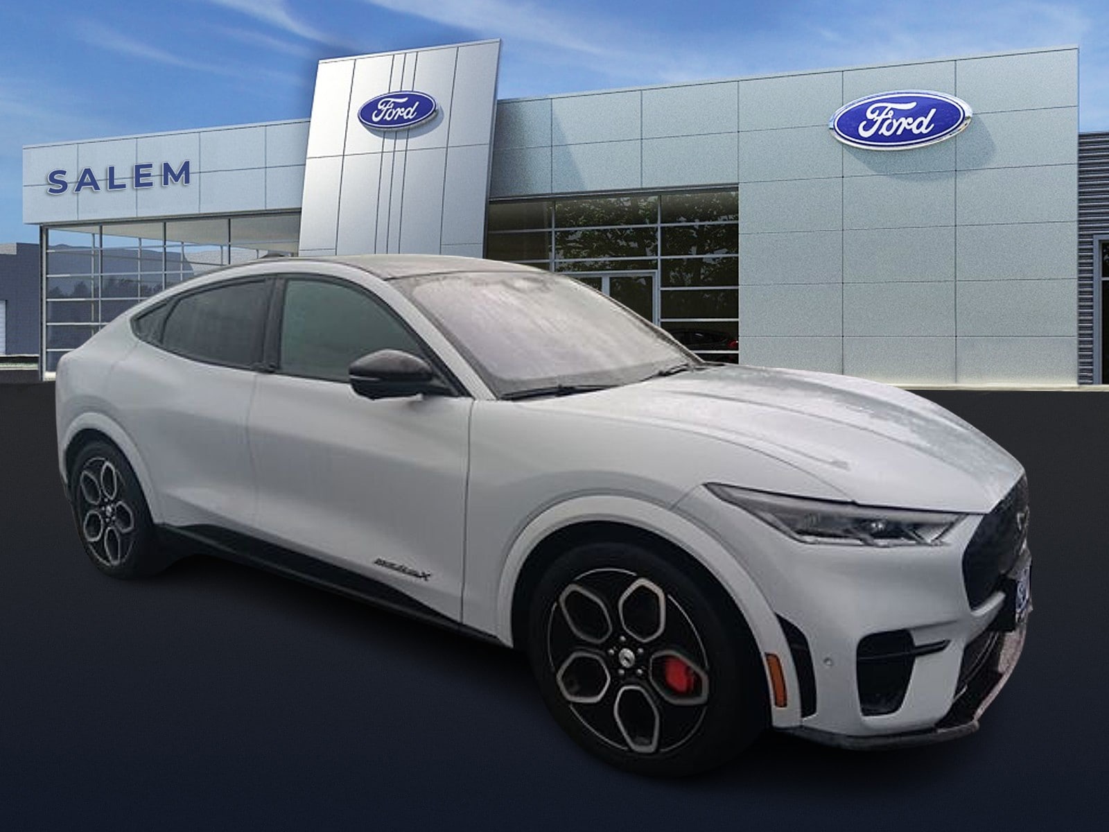 2023 Ford Mustang-Mach-e GT's photo