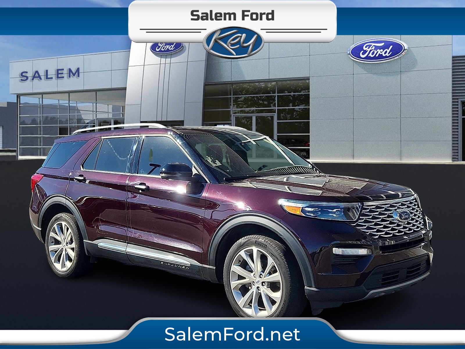 2022 Ford Explorer Platinum's photo
