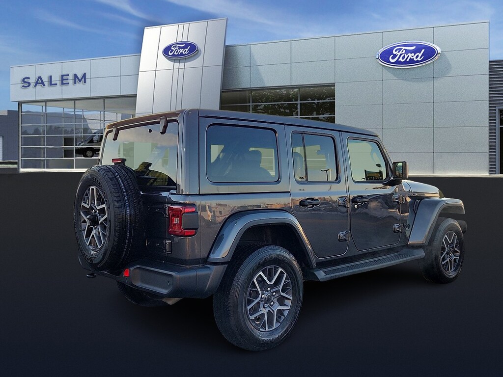 Certified 2025 Jeep Wrangler 4-Door Sahara 4x4 Sport Utility