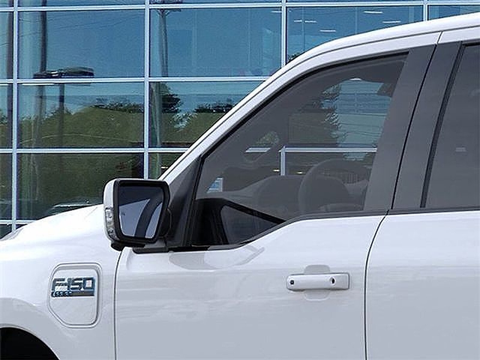 2025 Ford F-150 Lightning Lariat - Photo 24