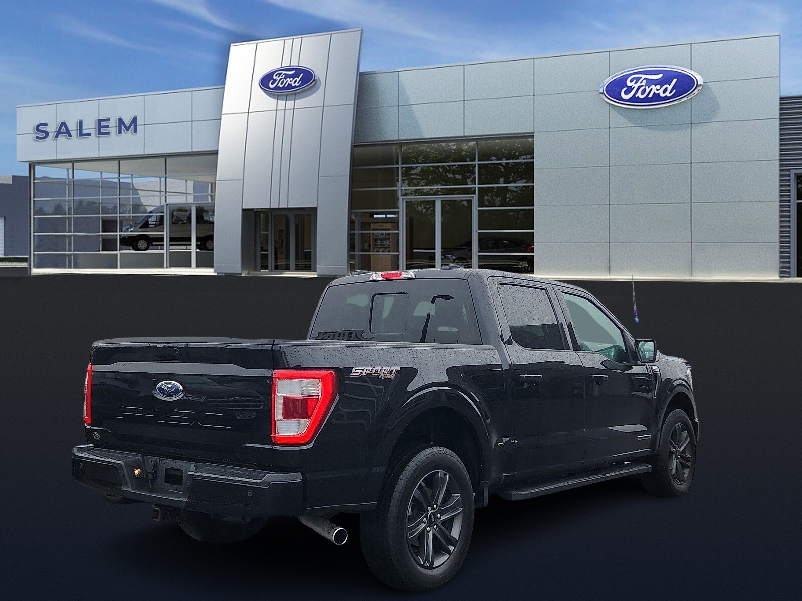2023 Ford F-150 Lariat photo 3