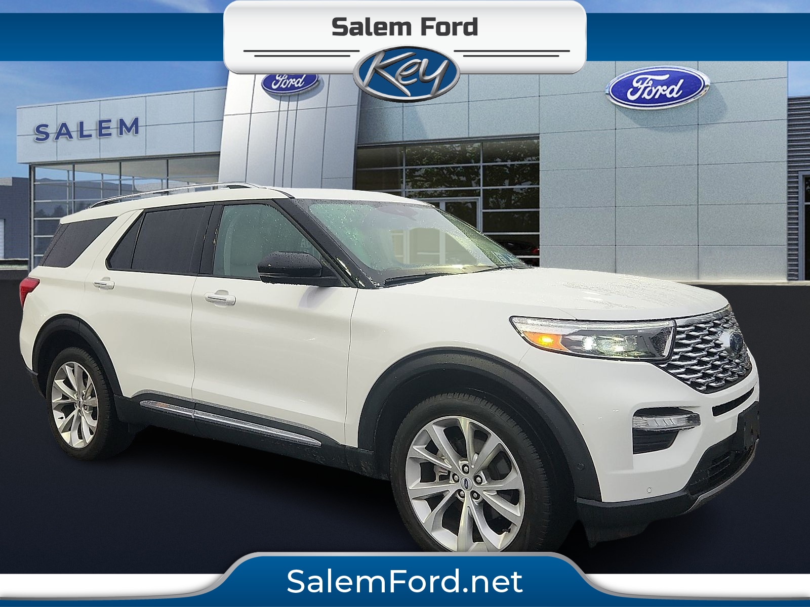 2023 Ford Explorer Platinum's photo