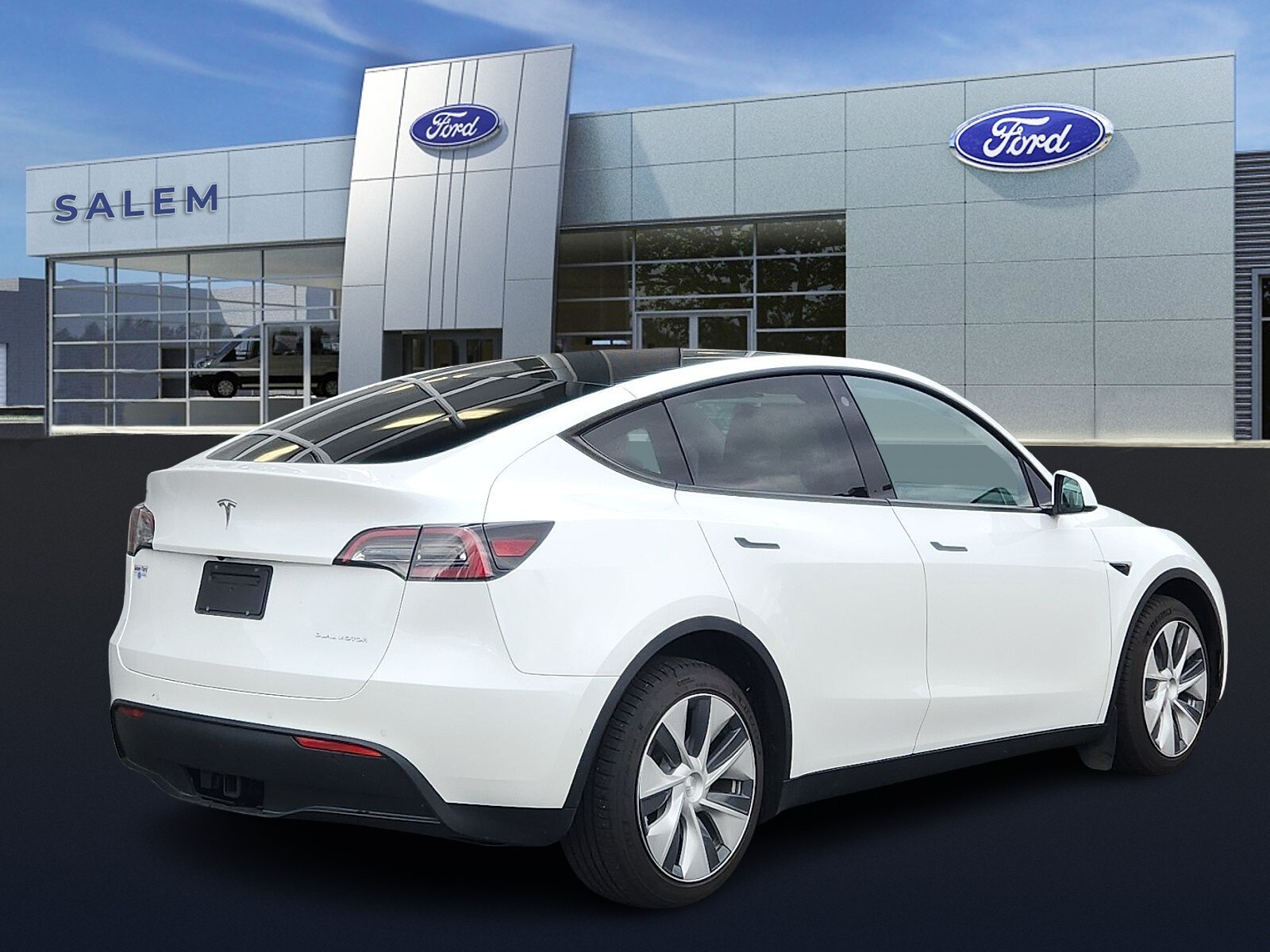 2021 Tesla Model Y Long Range photo 3