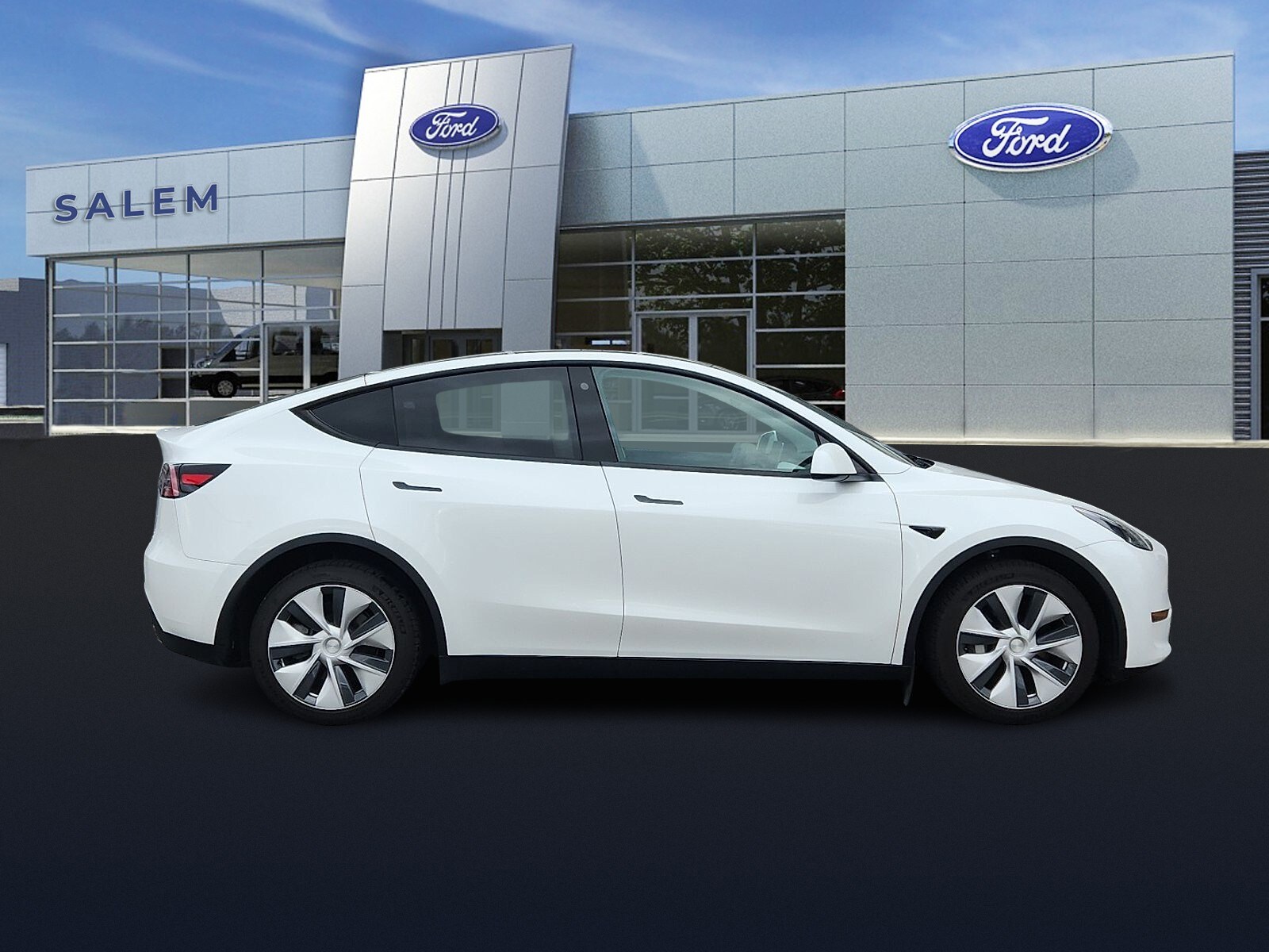 2021 Tesla Model Y Long Range photo 2