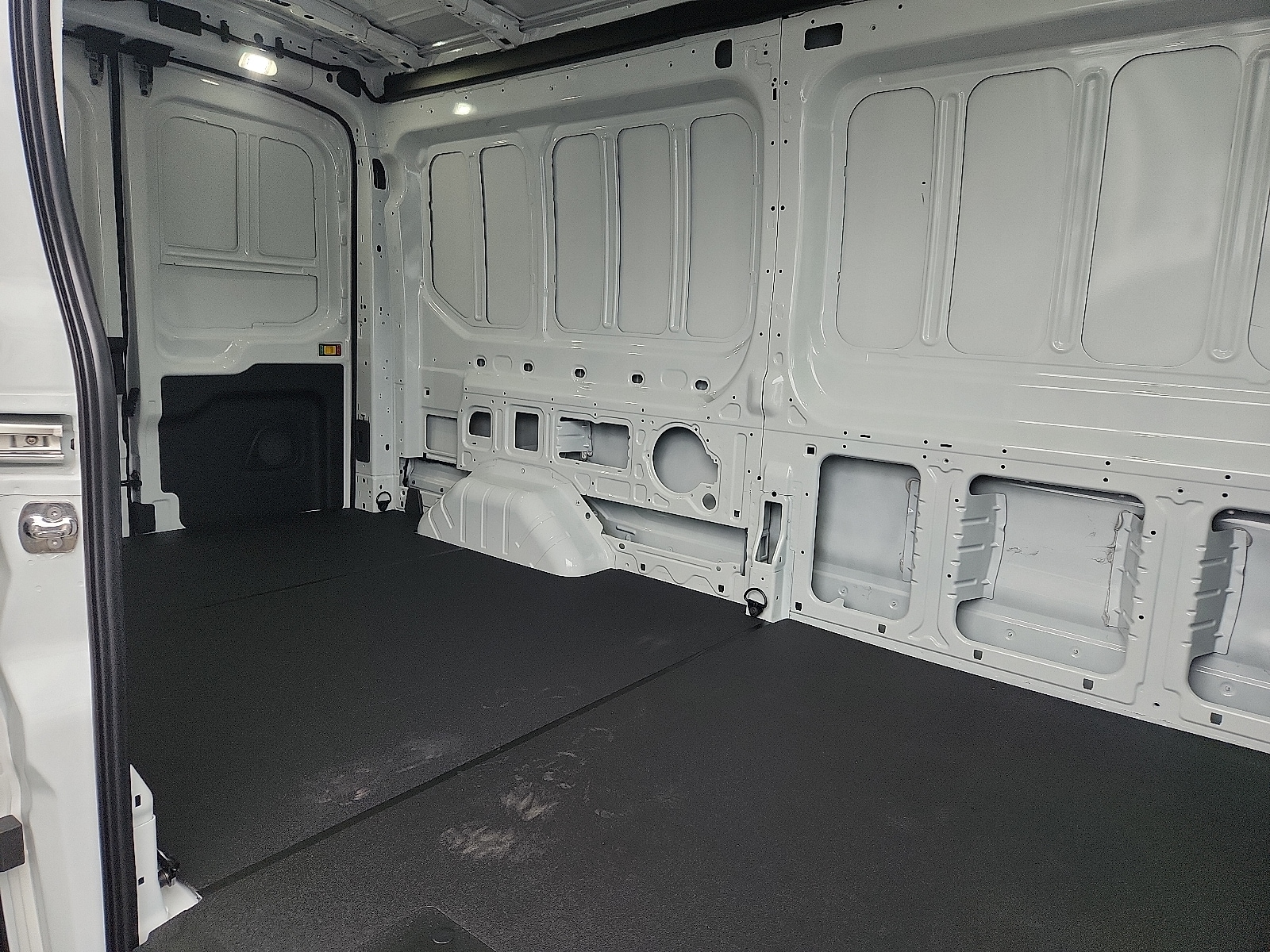 2025 Ford Transit Van Base - Photo 27
