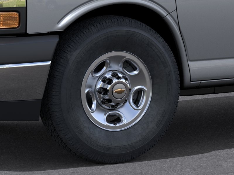 2026 Chevrolet Express Cargo Work Van - Photo 18