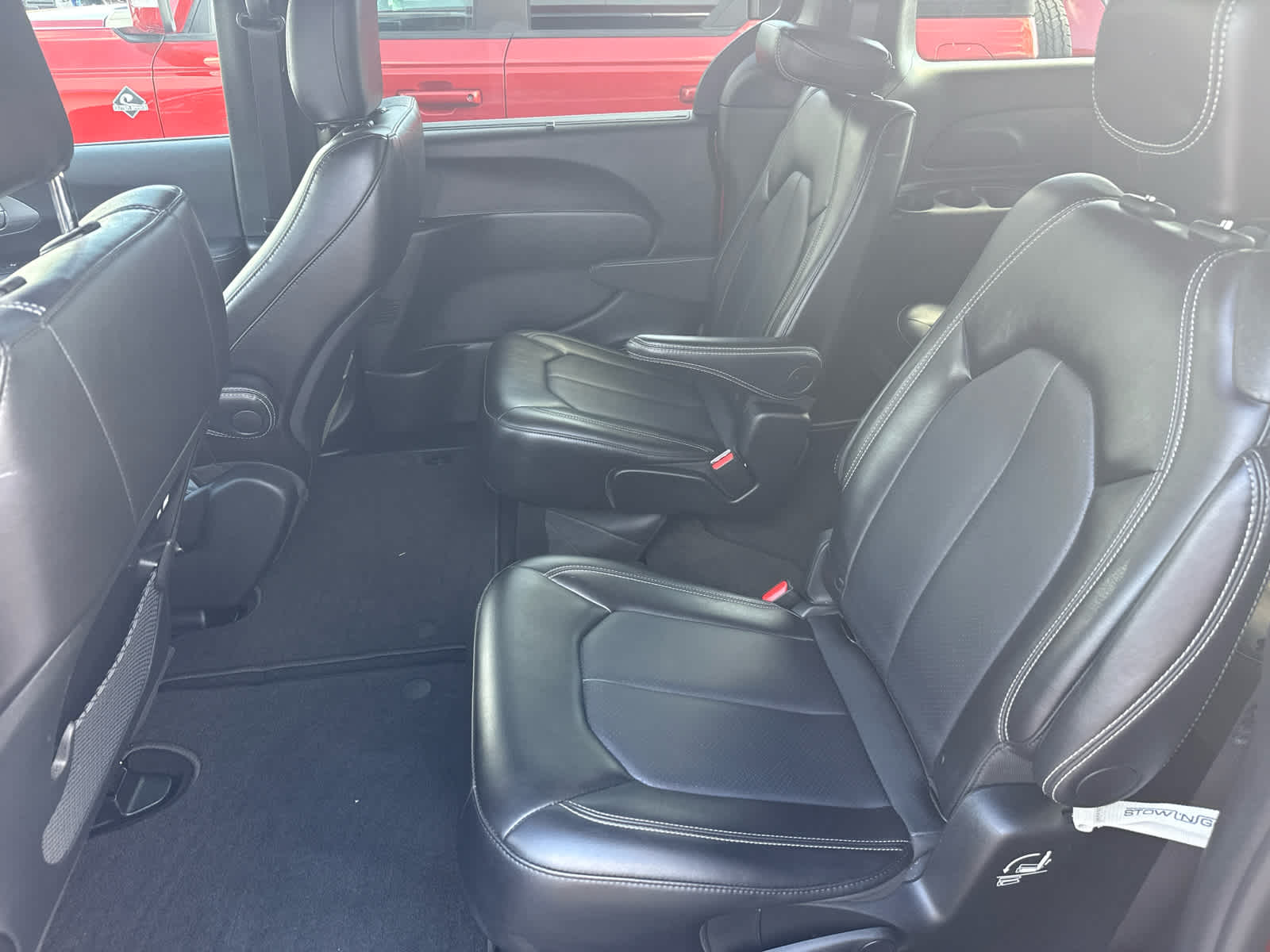 2025 Chrysler Pacifica Select - Photo 25