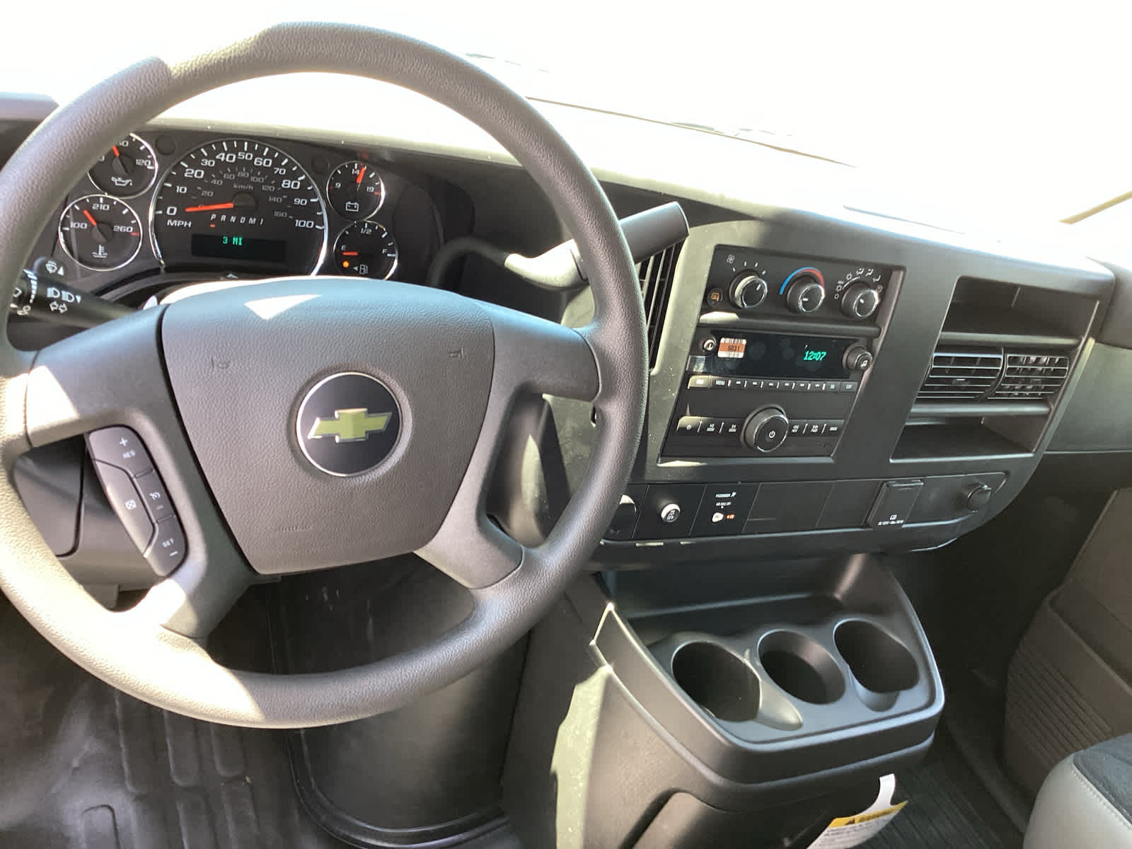 2026 Chevrolet Express Cargo Work Van - Photo 9