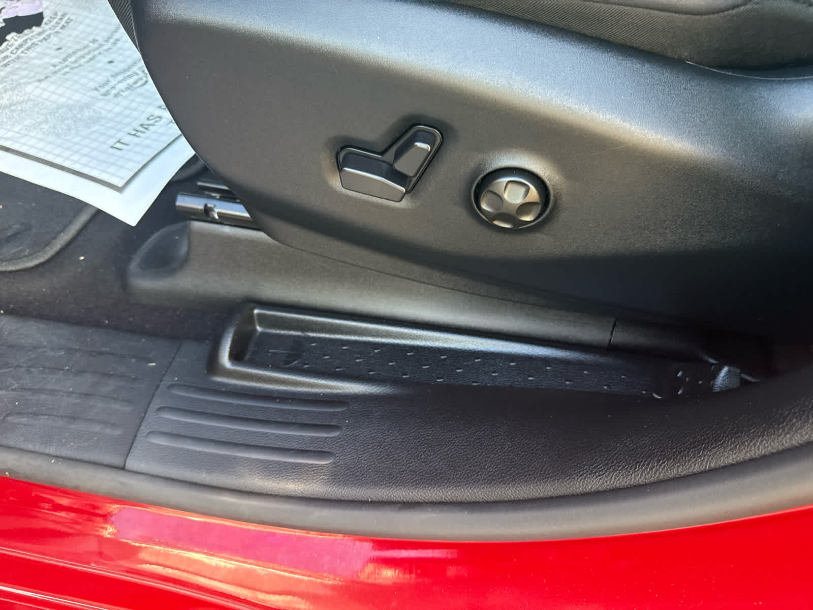 2025 Chrysler Pacifica Select - Photo 24