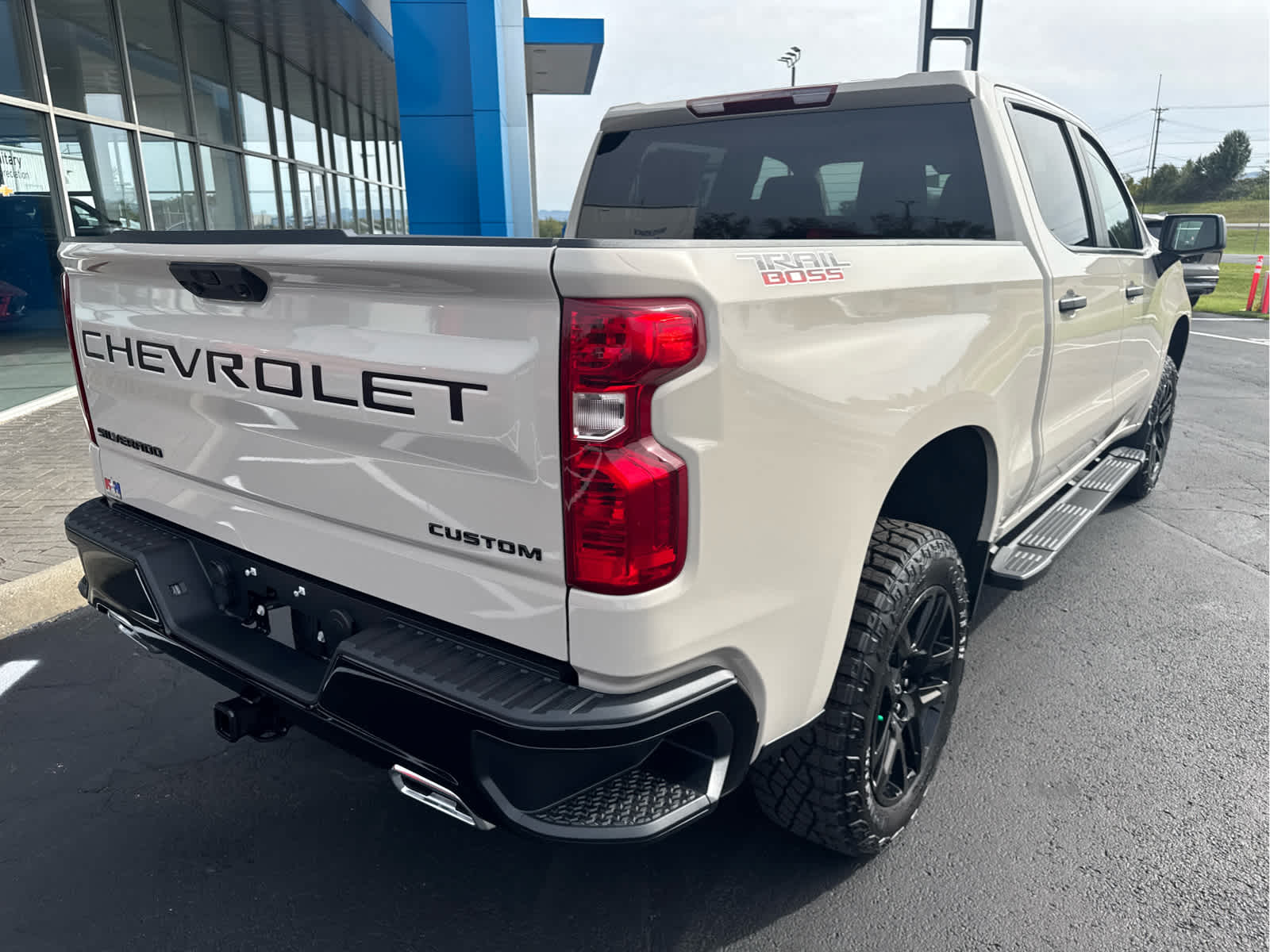 2026 Chevrolet Silverado 1500 Custom Trail Boss - Photo 8