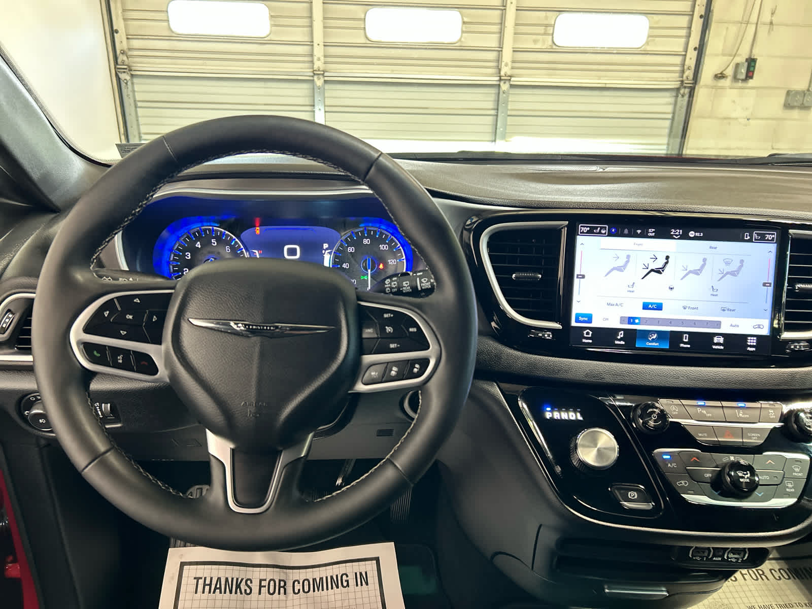 2025 Chrysler Pacifica Select - Photo 8