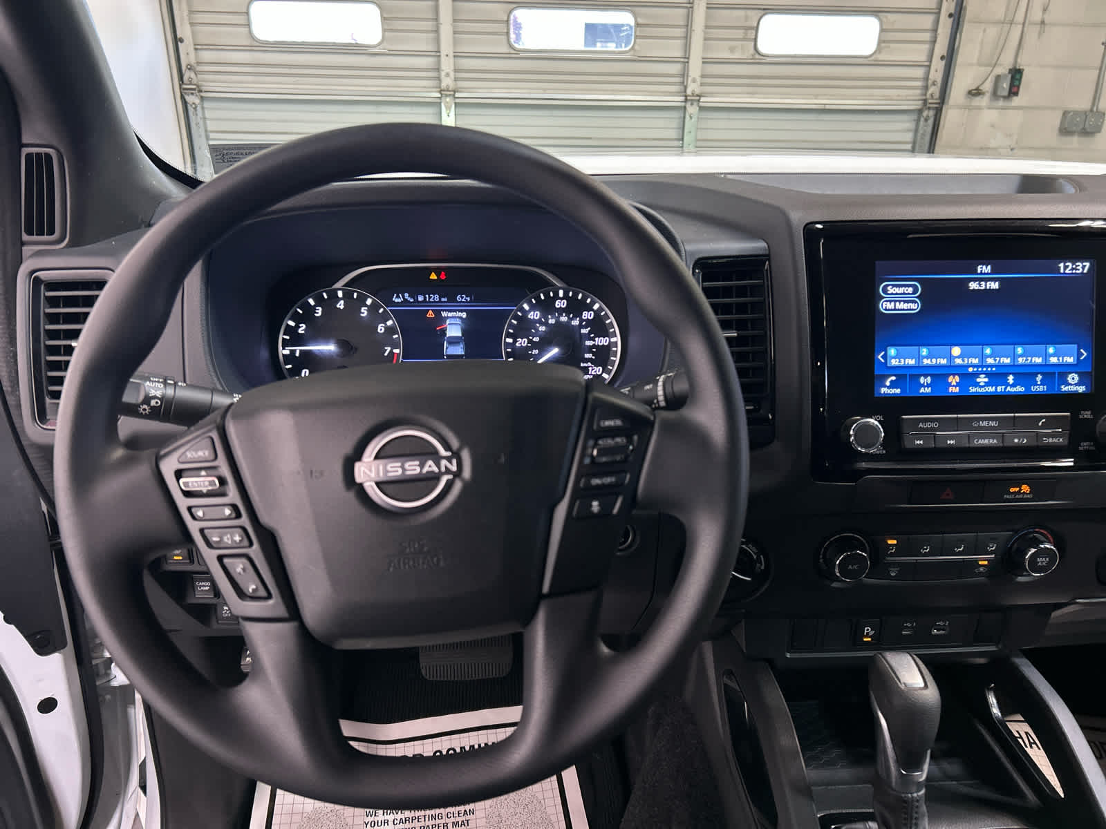 2023 Nissan Frontier SV - Photo 7