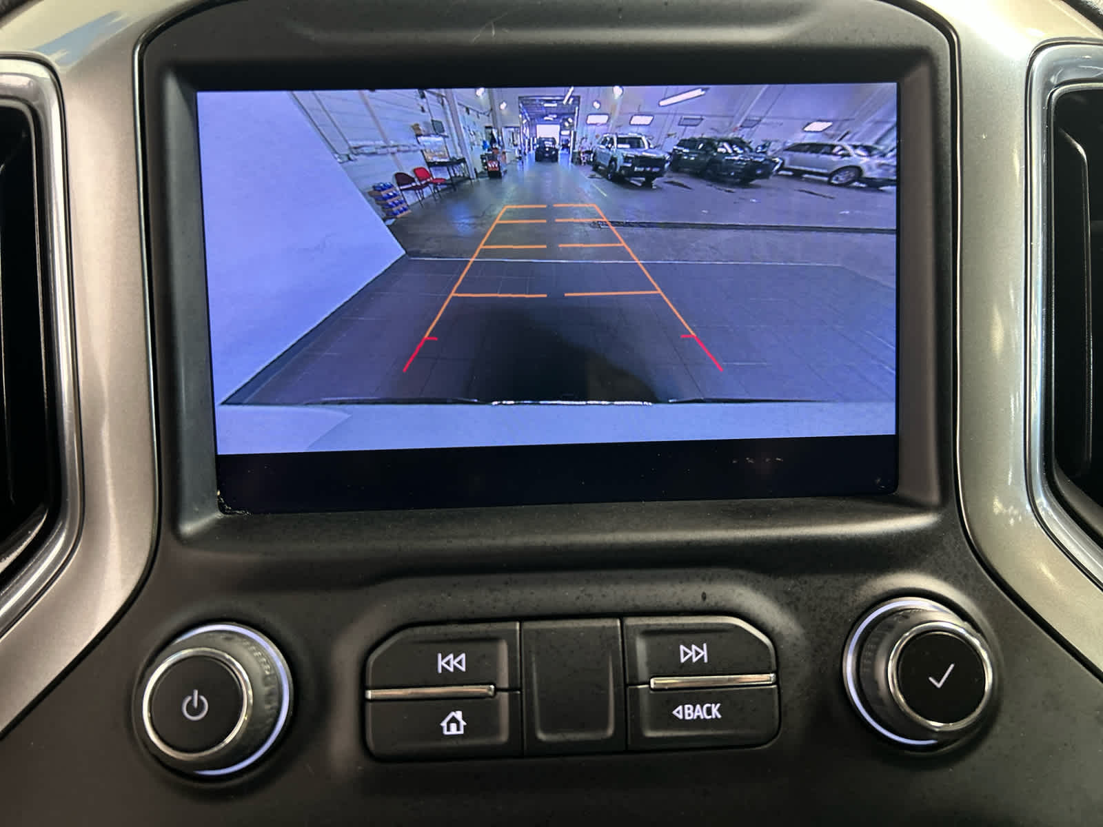 2021 Chevrolet Silverado 1500 LTZ - Photo 5