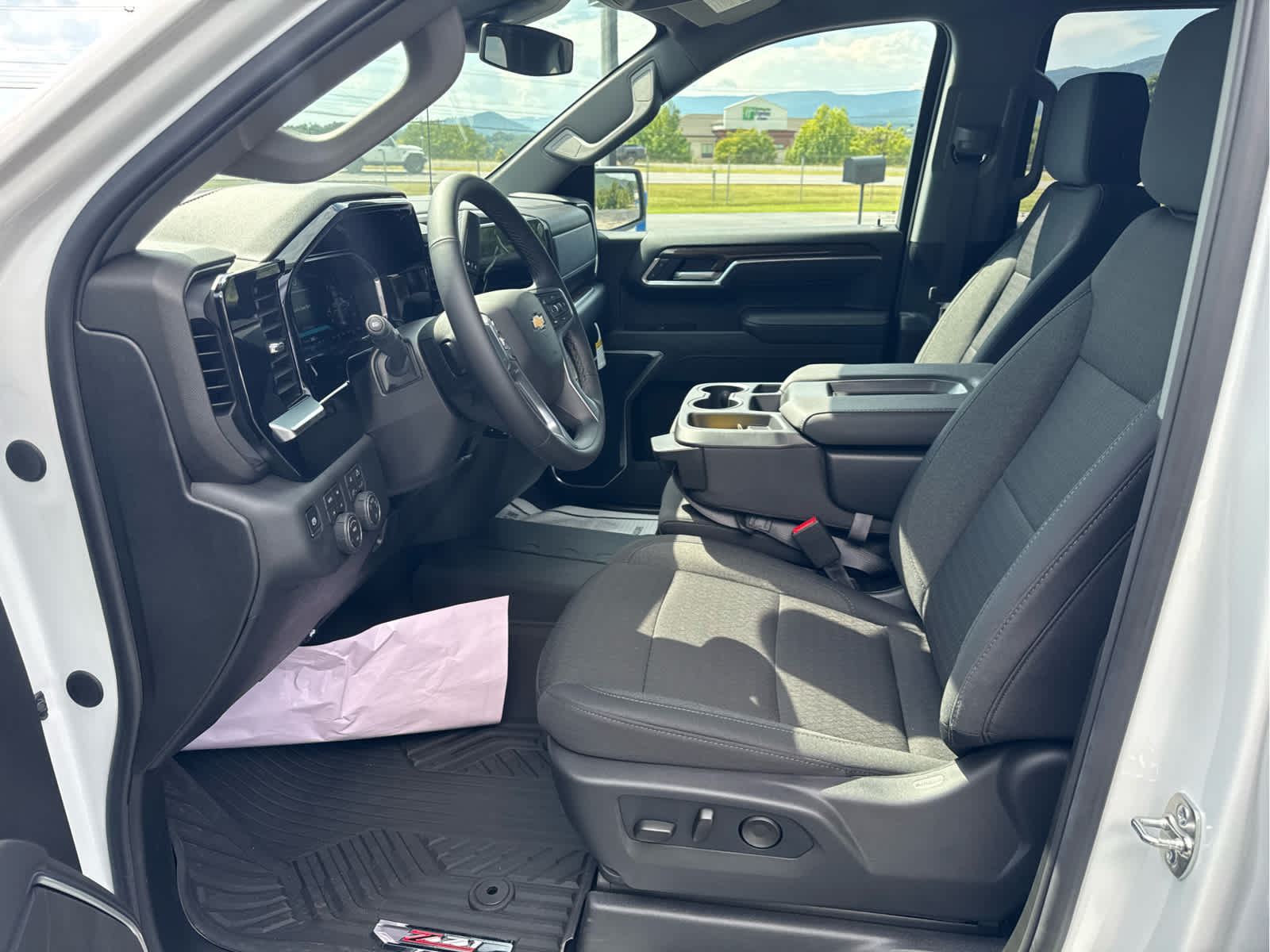 2026 Chevrolet Silverado 1500 LT - Photo 8