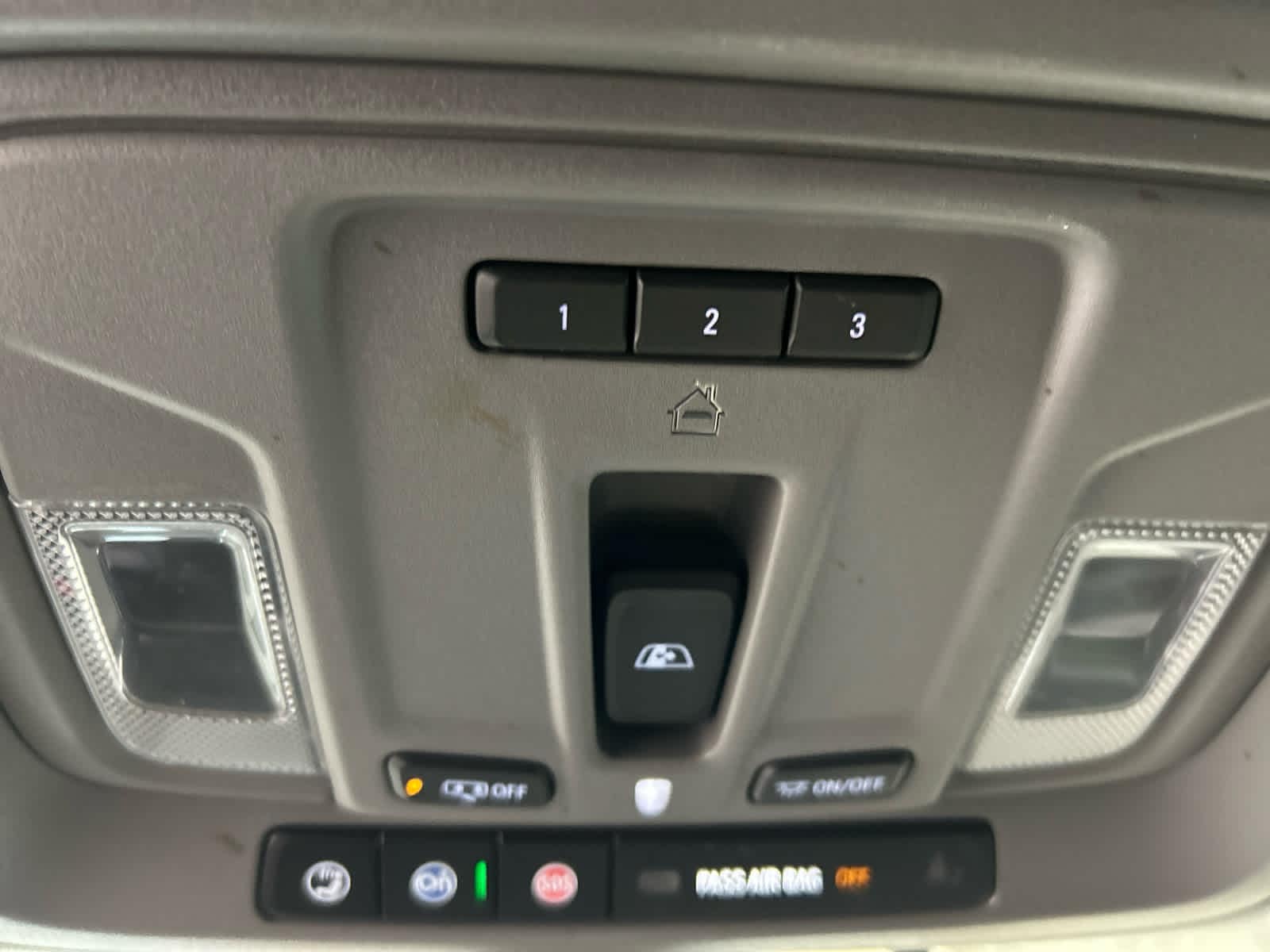 2021 Chevrolet Silverado 1500 LTZ - Photo 6