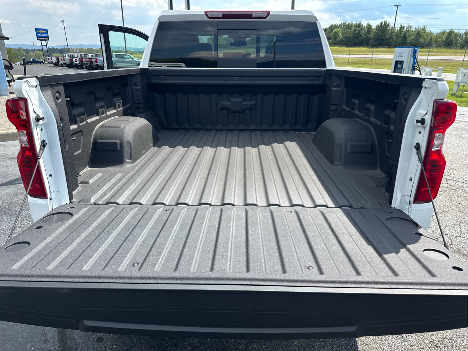 2026 Chevrolet Silverado 1500 LT - Photo 12
