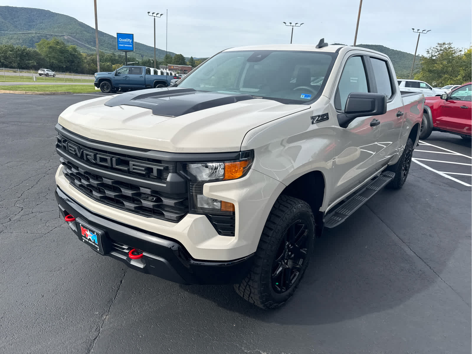 2026 Chevrolet Silverado 1500 Custom Trail Boss - Photo 4