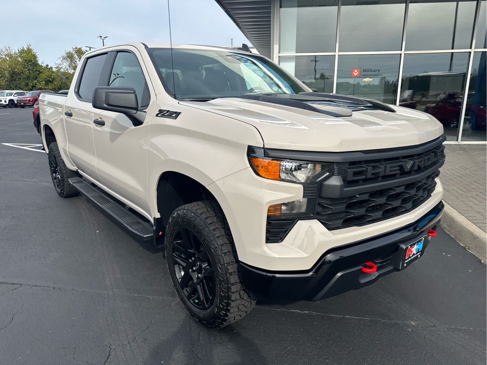 2026 Chevrolet Silverado 1500 Custom Trail Boss - Photo 2